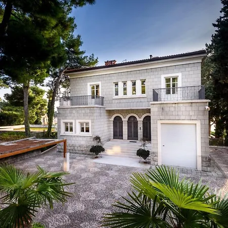 Castello Split: Luxury Seafront With Private Pool And Split