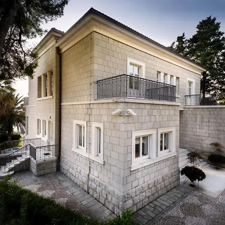 Castello Split: Luxury Seafront With Private Pool And * Split