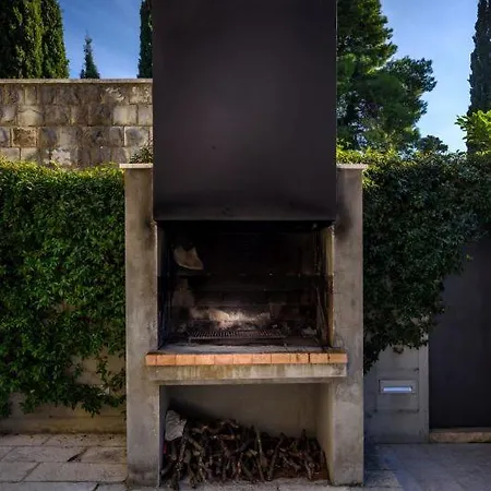 Castello Split: Luxury Seafront With Private Pool And Split