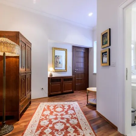 Villa Castello Split: Luxury Seafront With Private Pool And *