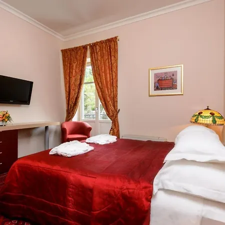 Luxury Seafront Castello Near Old Town With Private Pool * Split