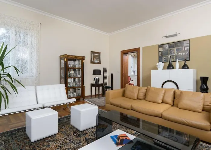 Вілла Luxury Seafront Castello With Heated Pool, Jacuzzi And Sauna At The In *