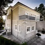 Castello Split: Luxury Seafront With Private Pool And Villa Split