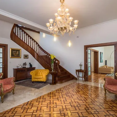 فيلة Luxury Seafront Castello With Heated Pool, Jacuzzi And Sauna At The In سبليت