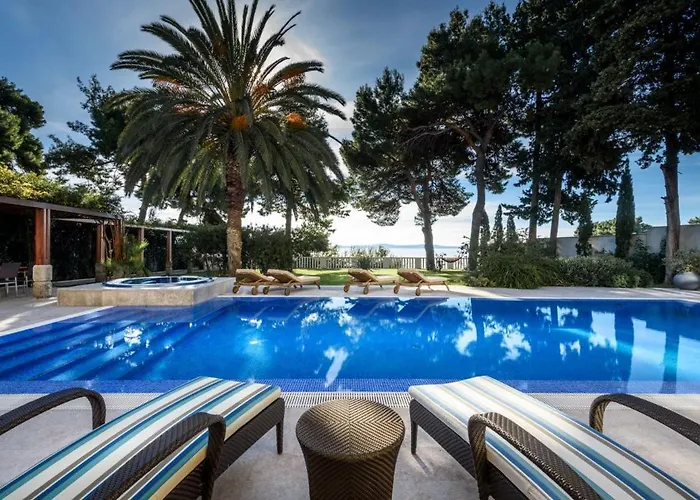 别墅 Luxury Seafront Castello With Heated Pool, Jacuzzi And Sauna At The In