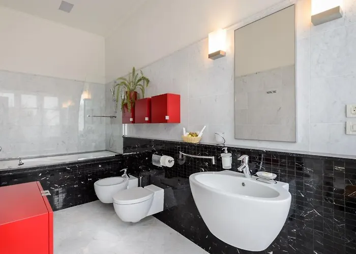 Luxury Seafront Castello With Heated Pool, Jacuzzi And Sauna At The In * 斯普利特