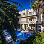 Luxury Seafront Castello Near Old Town With Private Pool Split