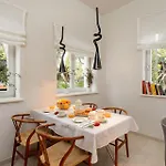 Luxury Seafront Castello Near Old Town With Private Pool